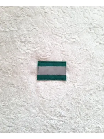 Шеврон зелёный светоотражающий на липучке 5х8 см.